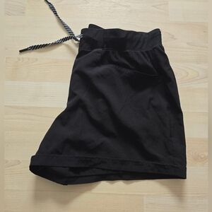 Avalanche Hiking Shorts Size Large